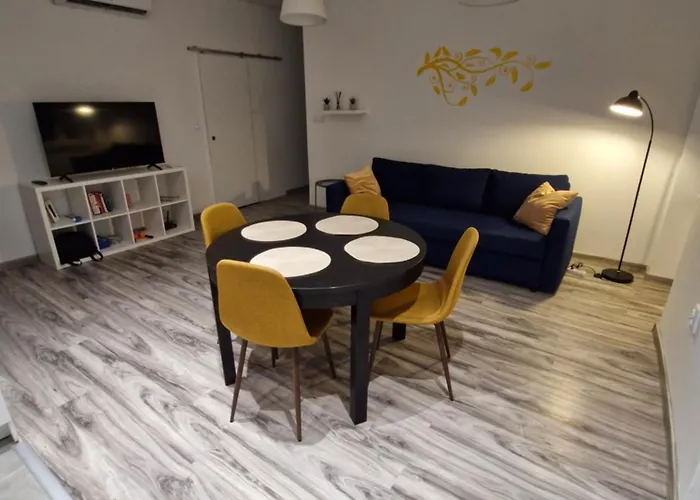 Yellow Apartment Pula